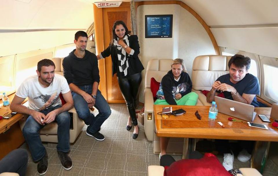 Marin Cilic, vincitore degli Us Open, Novak Djokovic, Sania Mirza, Kirsten Flipkens e Fabrice Santoro in aereo. 